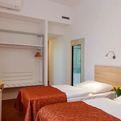 Ambiance Hotell 4*